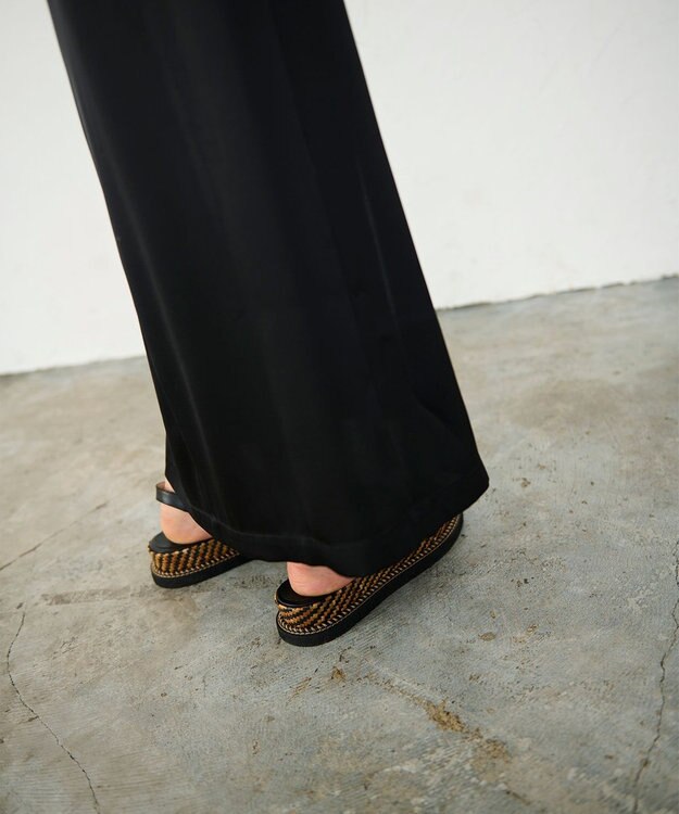 GRACE CONTINENTAL サテンストレートスカート ブラック