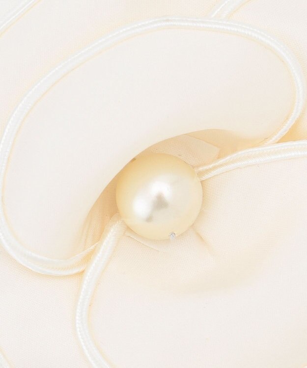 組曲 ドロップパールコサージュ アイボリー系