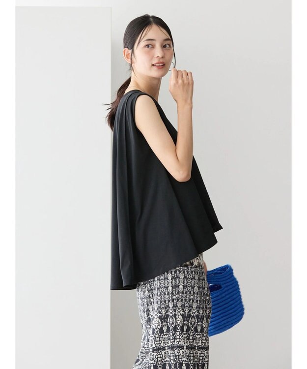 AMERICAN HOLIC 接触冷感バックフレアノースリーブプルオーバー Black