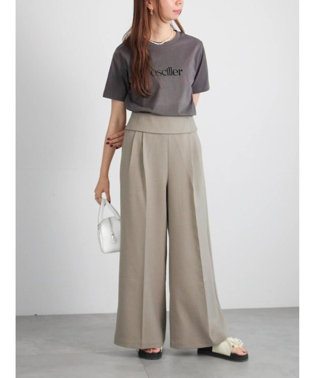 Te chichi フロッキープリントロゴTシャツ チャコールグレー