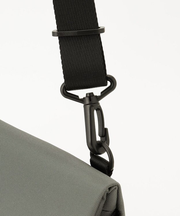 Y'SACCS 【大人のおしゃれ手帖5月号掲載】鶴田真由×Y'SACCS　フラップショルダーバッグ ダークグレー