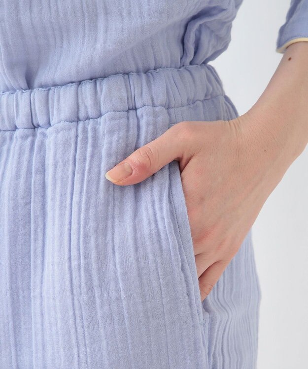 UCHINO クレープガーゼ ノーカラーレディスパジャマ ブルー