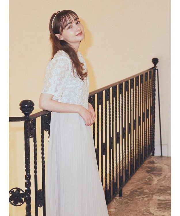 earth music&ecology ＳＥＴ２点　オーガンジー刺繍＋プリーツワンピース Beige