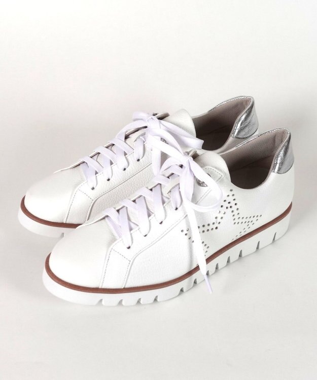 Dominic3 スターパンチングレザースニーカー ホワイト