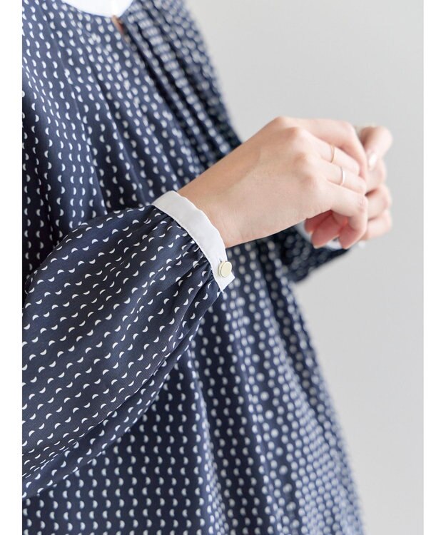 Te chichi スクエアチャームフロントタックブラウス ネイビー