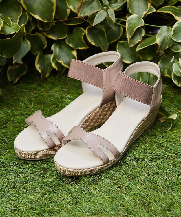 ANY SIS 【美人百花7月号掲載】クラッシィウエッジゴム サンダル モカ