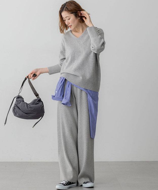 23区 【見上愛さんコラボカラー/VERY掲載】カシミヤブレンド Vネック ニット ライトグレー系