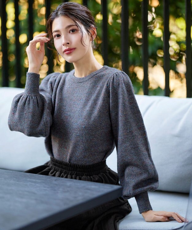 Tiaclasse L 【ウール混】パフスリーブファンシーヤーンニットトップス チャコールグレー