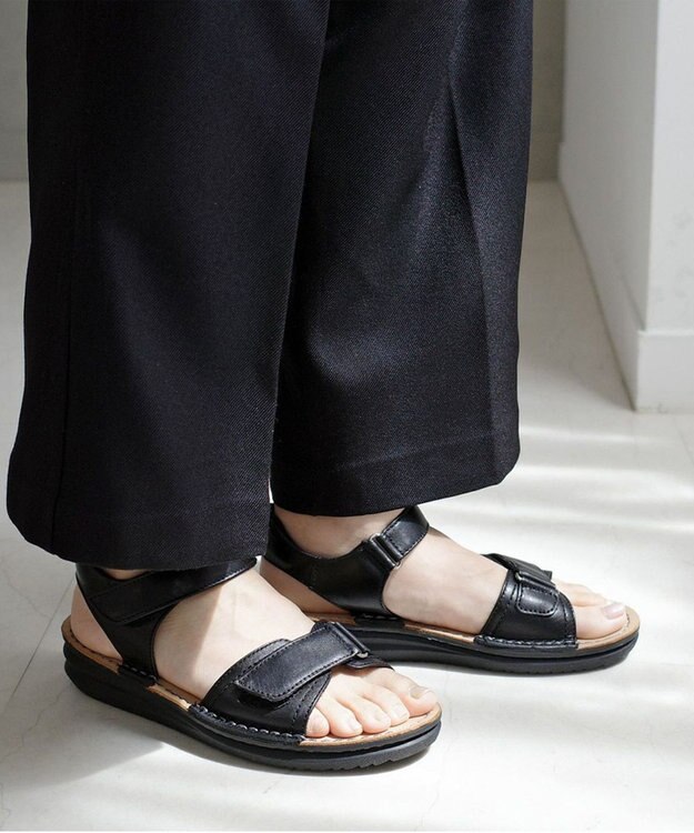 Pointer 本革 甲幅調整 超軽量マジックテープ付きサンダル ブラック