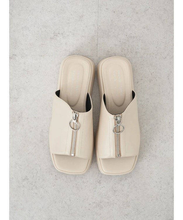 earth music&ecology ＯＲｉｅｎｔａｌＴＲａｆｆｉｃ　フロントジップサンダル Black