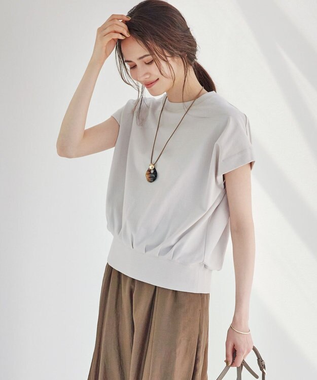 23区 【SLOW/WEB限定】コンパクトインレー フレンチスリーブ カットソー オイスター