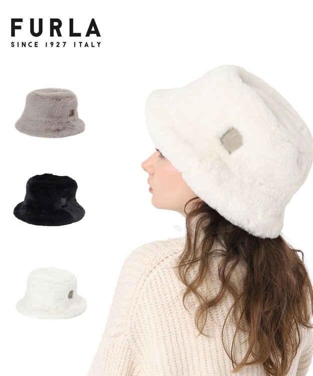 MOONBAT 【雑誌掲載／ラ・ファーファ1月号】FURLA レザーネーム付フェイクファーバケットハット オフホワイト