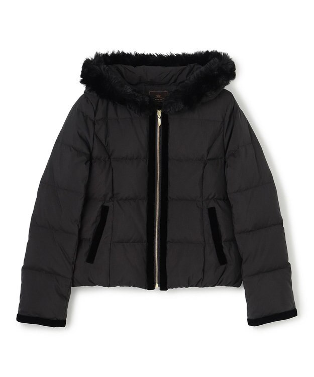 TOCCA 【八木アリサさん着用】【消臭】HEART SHOT ショートダウンコート ブラック系