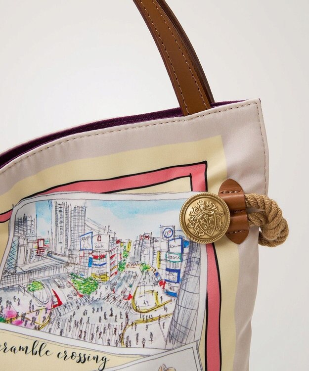 TOPKAPI 【TREASURE TOPKAPI】マイルドサテン スカーフ柄 トートバッグ スーベニアプリント ライトベージュ