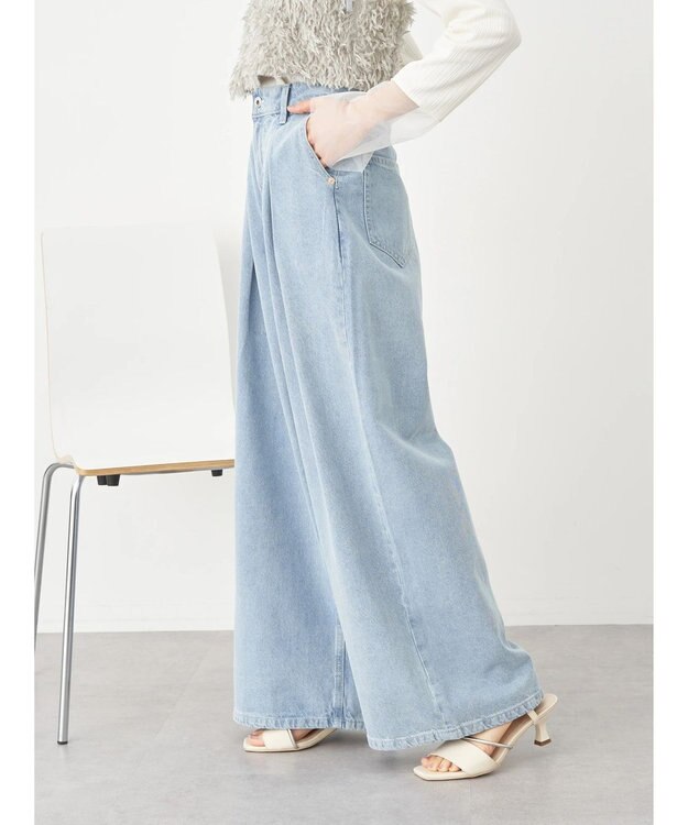 earth music&ecology タックワイドデニムパンツ Light Indigo