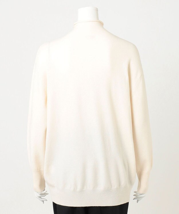 23区 【R(アール)】ウールカシミヤ ロールネックニット アイボリー系