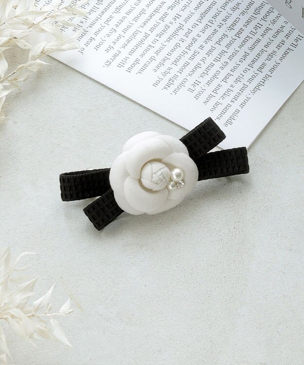 Tiaclasse 【安田美沙子さん着用・選べる2TYPE】ローズモチーフバレッタ オフホワイト×ブラックA