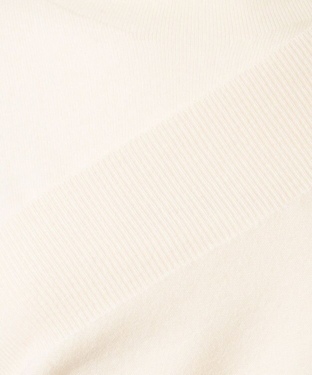 23区 【R(アール)】ウールカシミヤ ロールネックニット アイボリー系