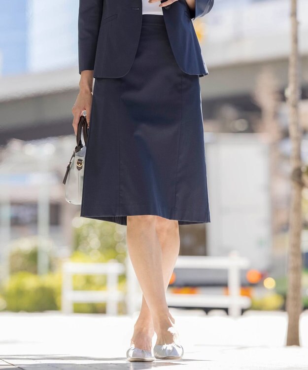 J.PRESS LADIES 【セットアップ対応・洗える・撥水・防汚】コットンFITTYシャーク スカート ネイビー系