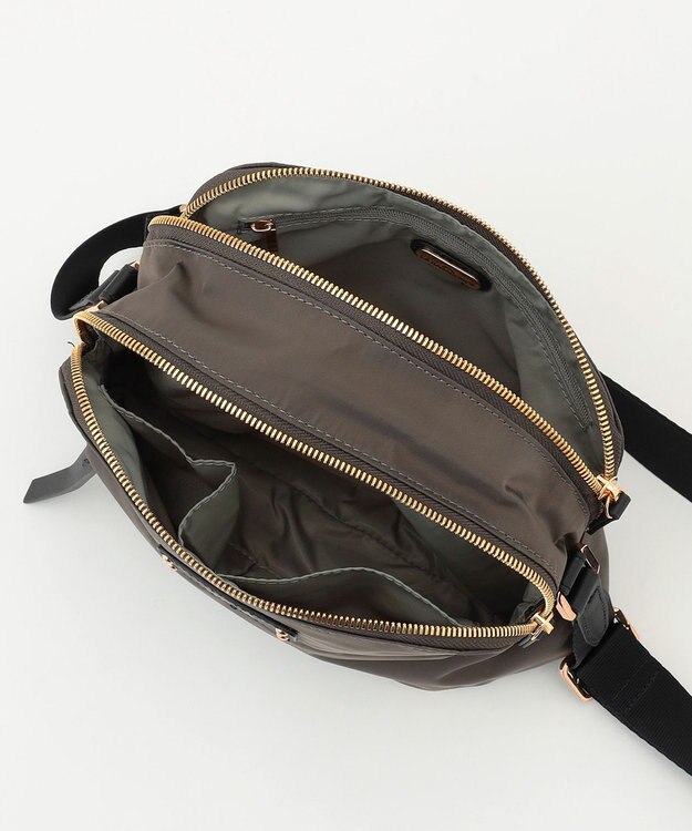 LA BAGAGERIE ウォータープルーフナイロン　スクエアショルダー グレー