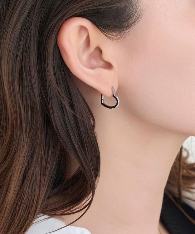 Phoebe 【金属アレルギー対応】ワンタッチライナーハートビジューフープピアス　シルバー シルバー