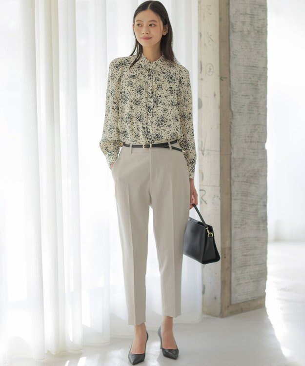 組曲 シュットクロステーパード パンツ サンドベージュ系