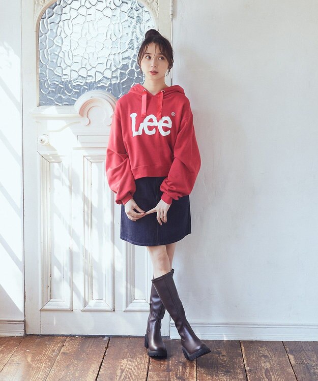 earth music&ecology Ｌｅｅ×ｅ．ｍ．ａ．ｅショート丈パーカー Red