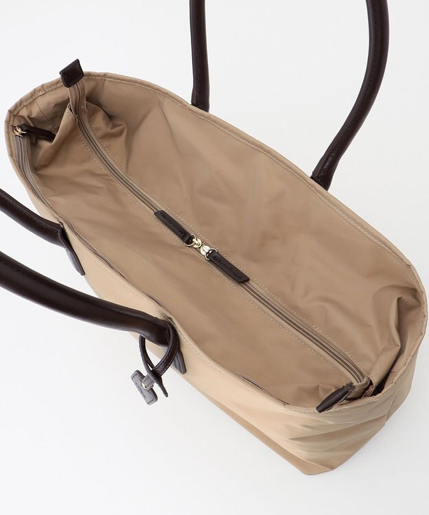 J.PRESS LADIES 【WEB限定・A4サイズ収納可】 ナイロントラベル トート バッグ ベージュ系