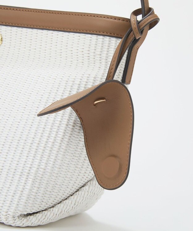 TOPKAPI 【Breath TOPKAPI】サングラスホルダー付き レザーコンビ カゴ ショルダーバッグ ホワイト