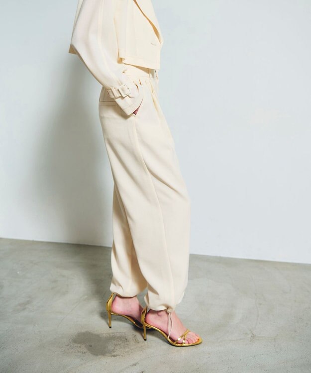 GRACE CONTINENTAL ストレッチスラブタックパンツ キナリ