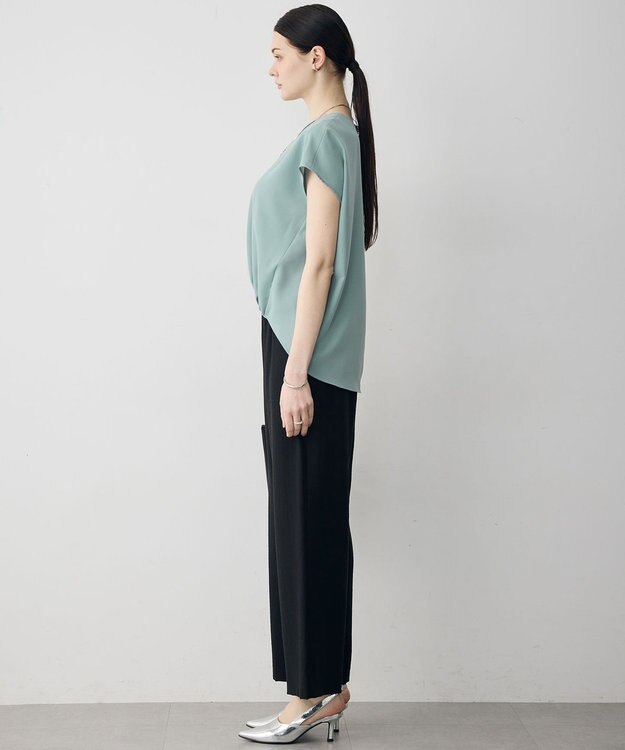 ICB 【先行予約】 FluidBackSatin フレンチスリーブブラウス ダークセージ