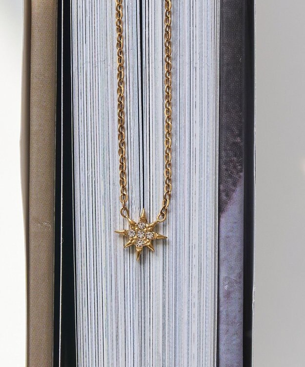 Phoebe 〈金属アレルギー対応〉ルミエールスターライトネックレス/ゴールド 星モチーフ ゴールド