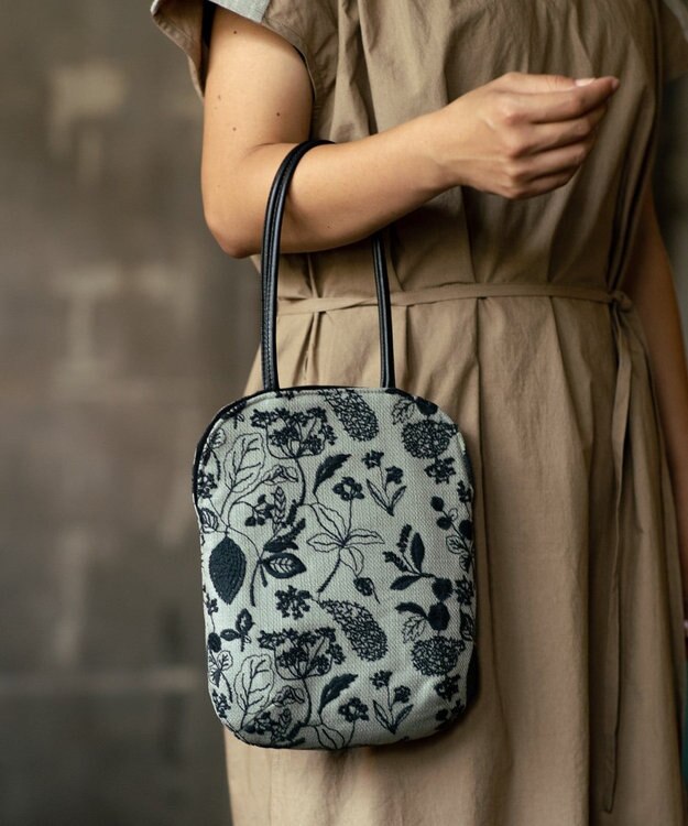 AND WOOL 筆記帳刺繍のminiバッグ グレー