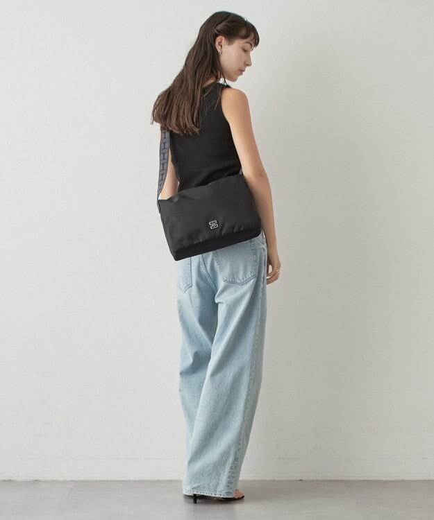 IACUCCI アーゴ ミディアムショルダー NYLON/CERVO ブラック