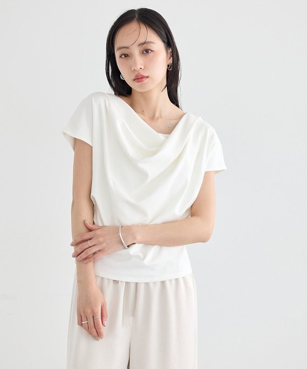 earth music&ecology フレンチスリーフドレーププルオーバー Off White