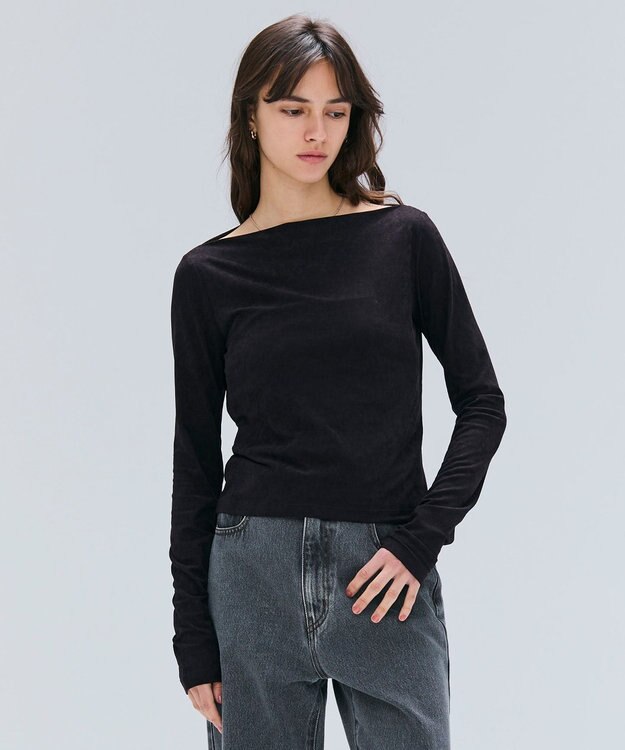 BEIGE， 【洗える・BAILA掲載】BUTLER / ストレッチベロアボートネックカットソー Black