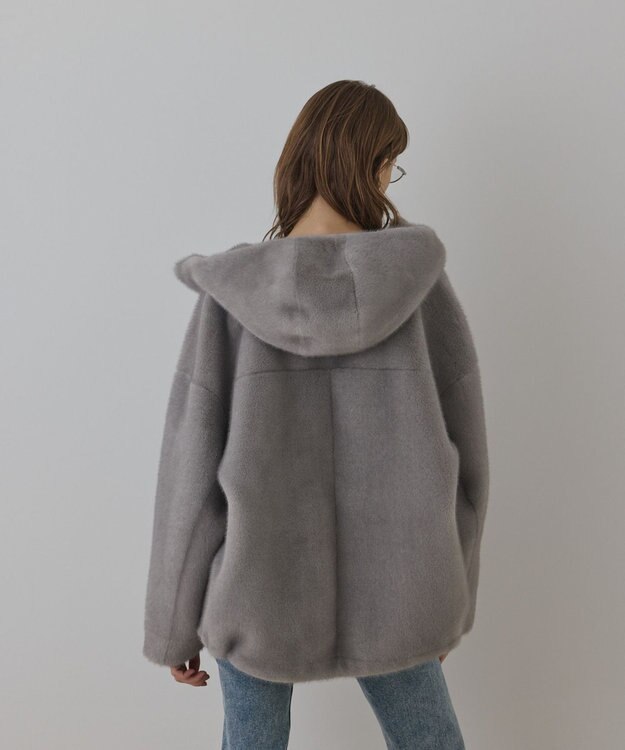 GRACE CONTINENTAL フェイクミンクフードジャケット ライトグレー