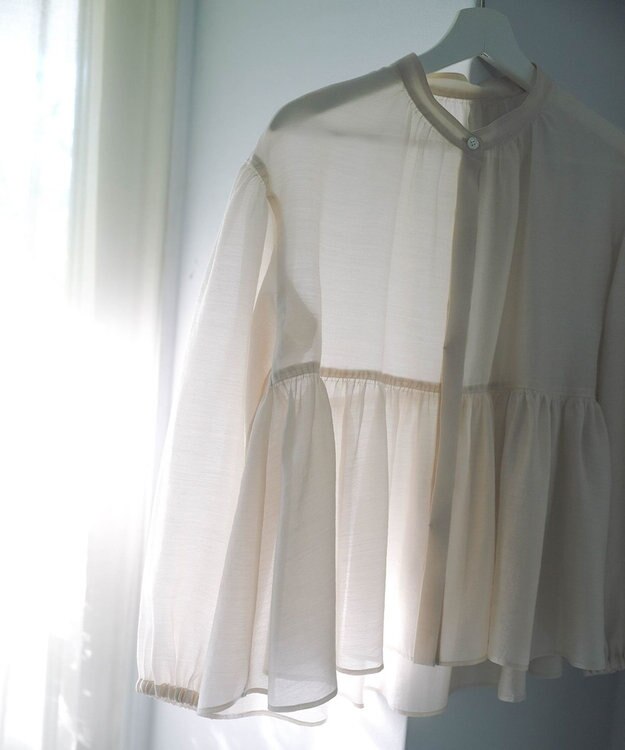 23区 L 【WEB&一部店舗限定カラーあり】ソフトオーガンジー ボリューム ブラウス ベージュ系