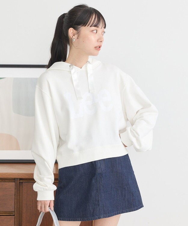 earth music&ecology Ｌｅｅ×ｅ．ｍ．ａ．ｅショート丈パーカー White