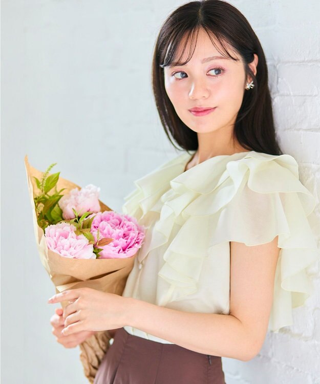 Feroux 【洗える】エアリーフリル ブラウス アイボリー系