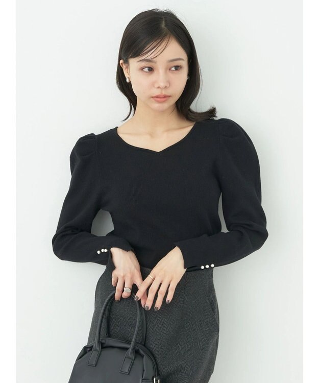 earth music&ecology ハートネック袖パールニットプルオーバー Black