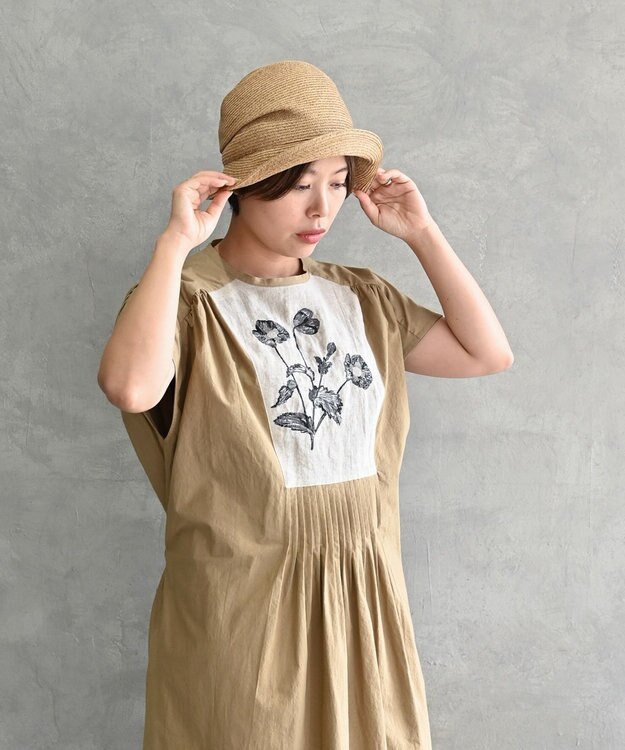 muuc 〈遠州織物〉ウエスト紐付き フレンチスリーブ ポピーの花刺繍 ワンピース ベージュ