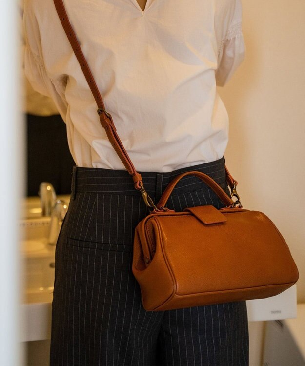 Atelier nuu 日本製 国産レザー parcel ナノダレス ショルダーバッグ キャメル