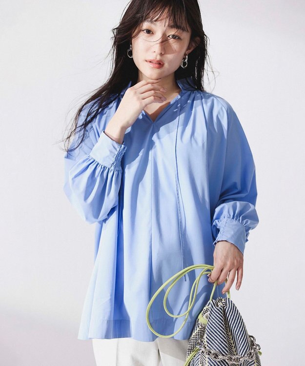 UNFILO イージーケア ギャザーブラウス サックスブルー