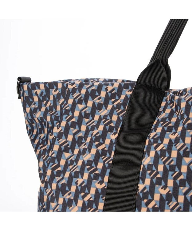 UNBILLION cachecache パッカブルナイロンボストンバッグ ブルーネイビー