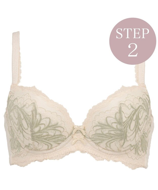 BRADELIS New York 【BRADELIS New York/ 育乳補整ブラ・STEP2 寄せる】ローズステップ2ブラ24A1  谷間を作ってキープする補正ブラ アイボリー