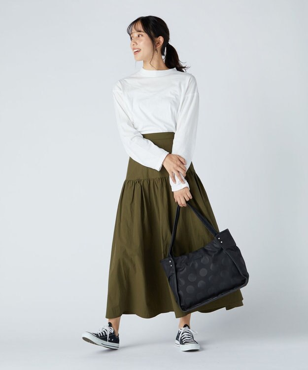 Y'SACCS ヒートエンボス ポルカドットトート Mサイズ ブラック