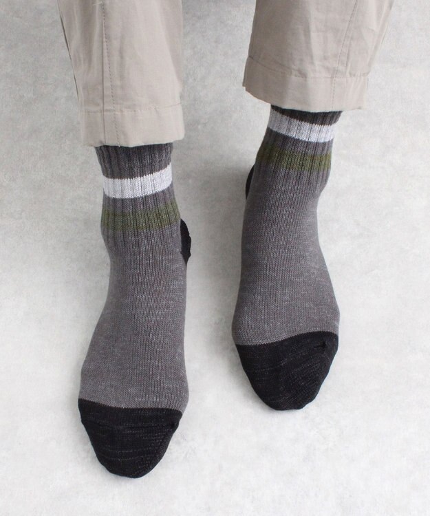 WHITE MAILS 【UNISEX】PAPER STRIPE SHORT ソックス