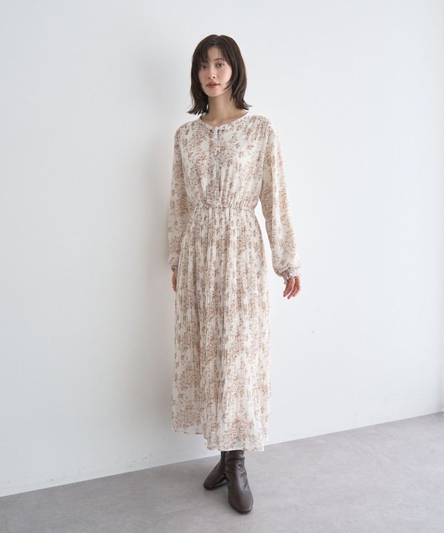 YECCA VECCA ボタニカル柄ボウタイプリーツワンピース Ivory
