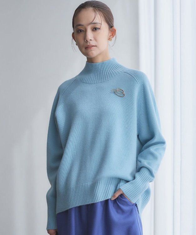 組曲 【8色展開・WEB限定】ウールカシミヤミックス ハイネック ニット パウダーブルー系